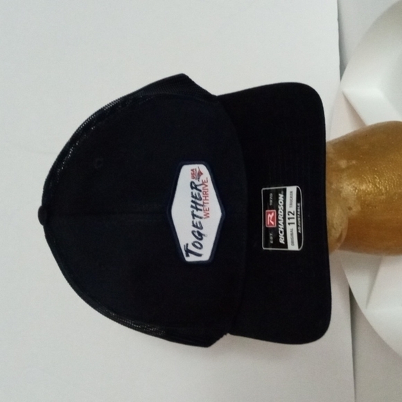 Richardson Trucker Cap Navy  with Mesh back  Adjustable Fit Preowned like new - Picture 1 of 7
